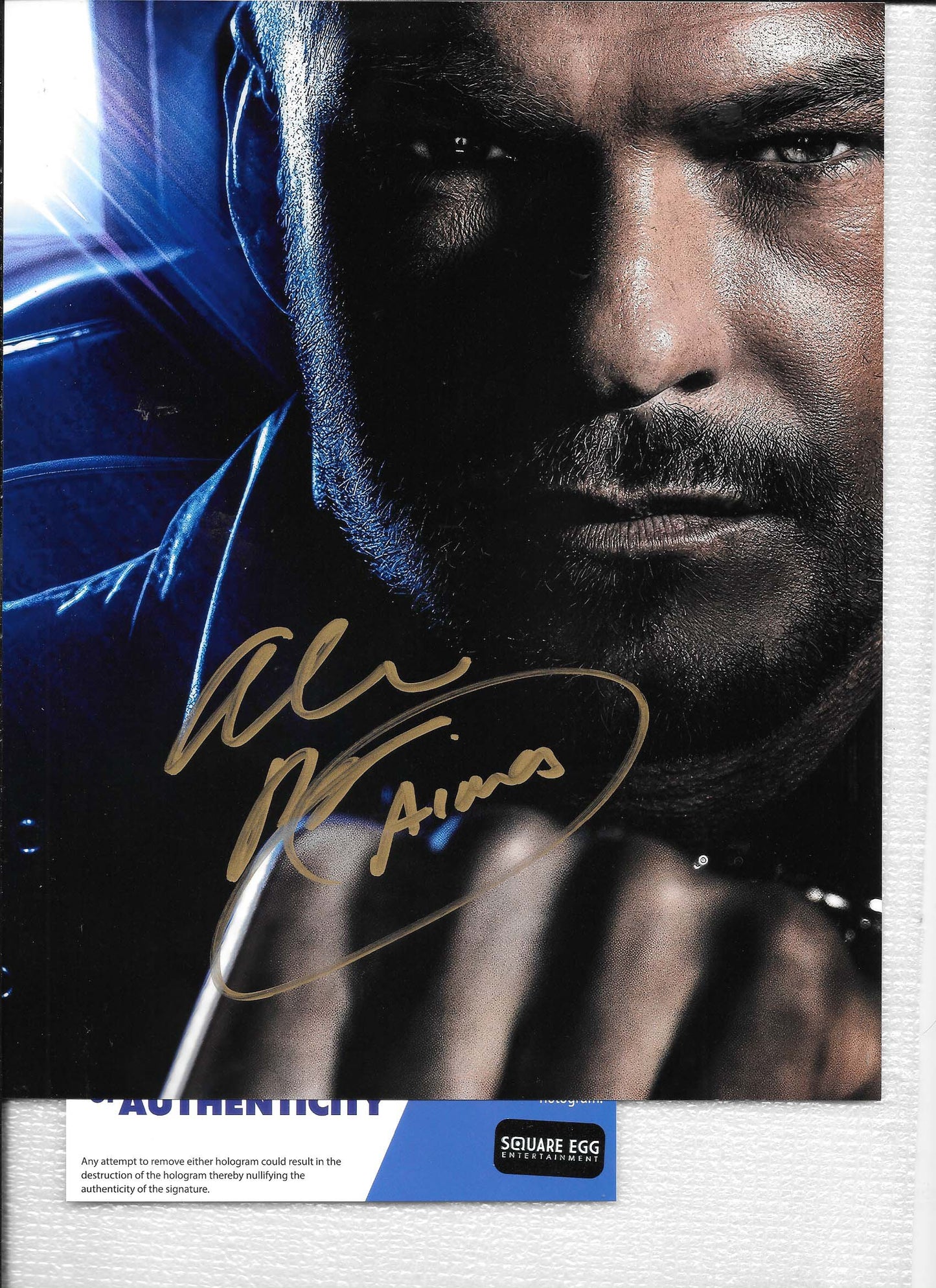 Alan Ritchson 8in x 10in AUTOGRAPH Photo #2