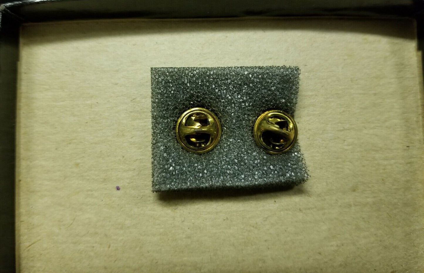 STAR TREK -TNG "ALL GOOD THINGS...1987-1994" Hollywood Pins / SKYBOX 1996 pin 1.25inx2.25in