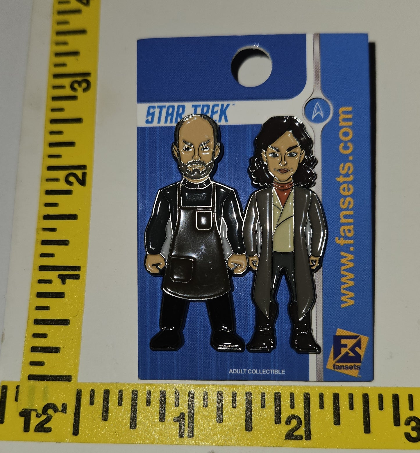 Star Trek: Laris & Zhaban FanSets pin New on card