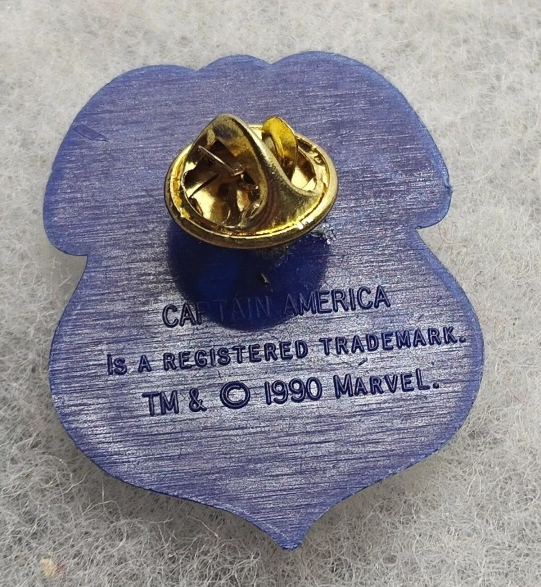 1990 Marvel Comics Captain America Sentinels of Liberty 1.5" Plastic Pin Pinback