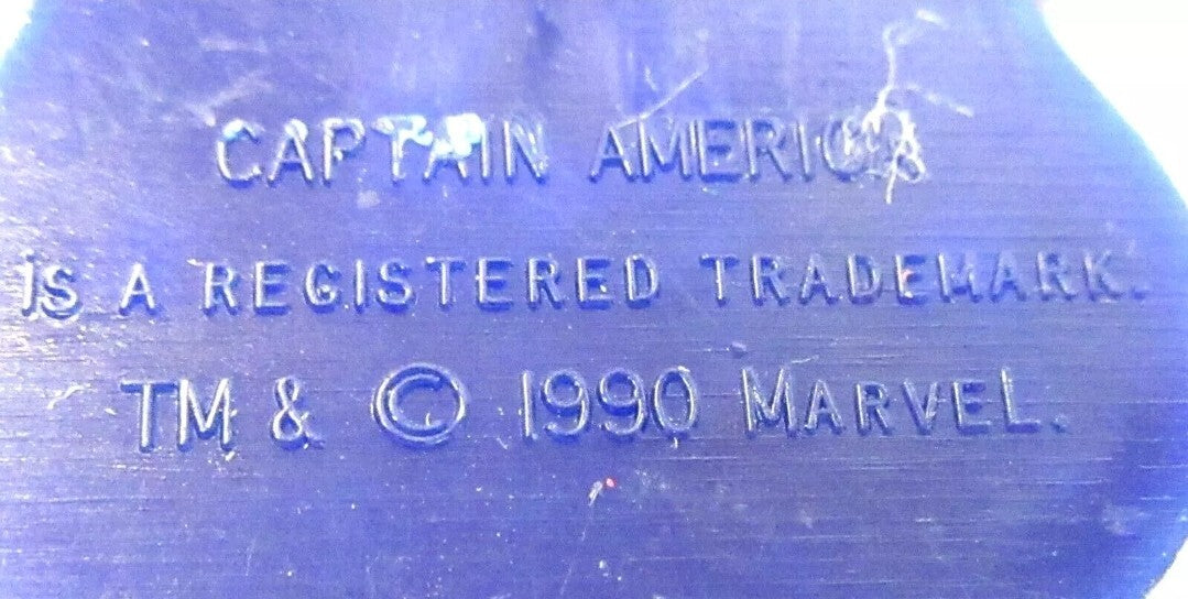 1990 Marvel Comics Captain America Sentinels of Liberty 1.5" Plastic Pin Pinback