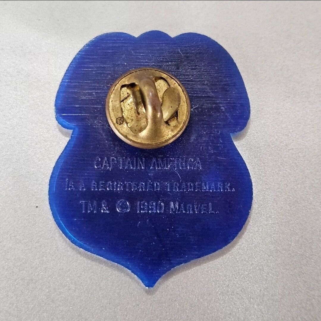 1990 Marvel Comics Captain America Sentinels of Liberty 1.5" Plastic Pin Pinback