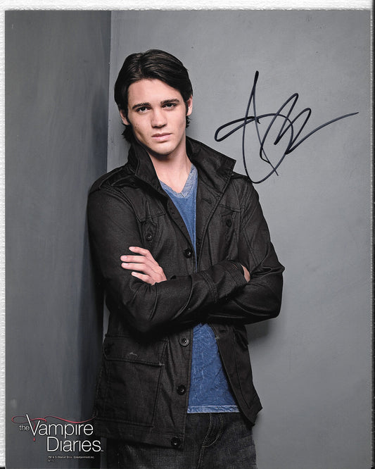 Steven R. McQueen (Jeremy Gilbert) 8 x 10 AUTOGRAPH Photo The Vampire Diaries black-Sharpie